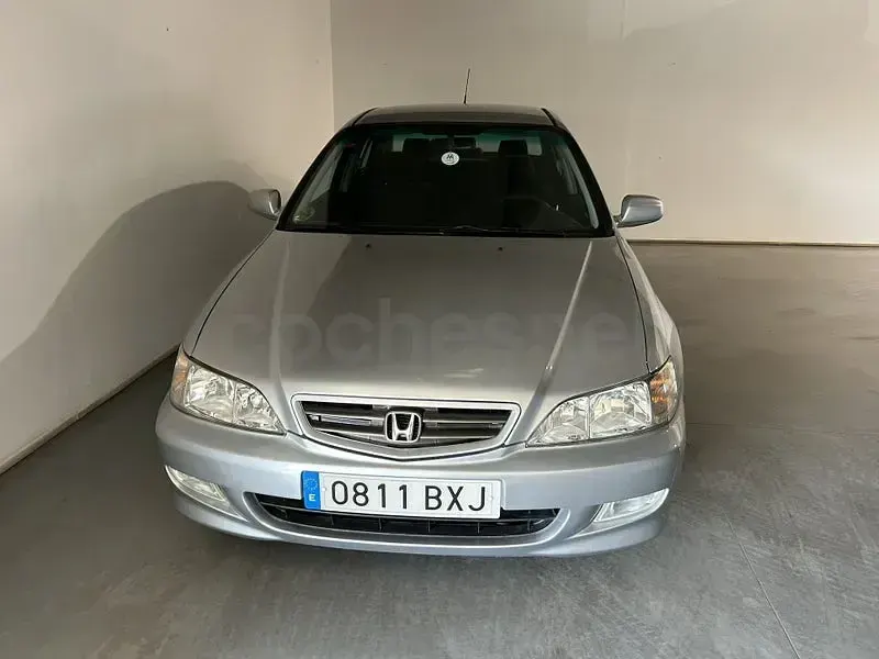 Usado Honda Accord LS 136 CV (100 kW) 2002 Gris / plata Berlina