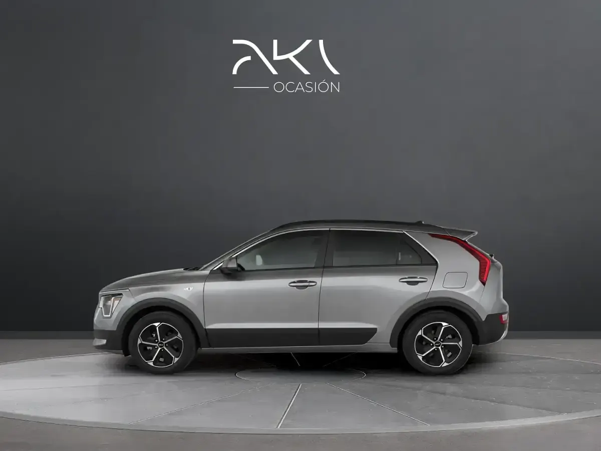 Usado Kia Niro 129 CV (94 kW) 2025 Gris SUV
