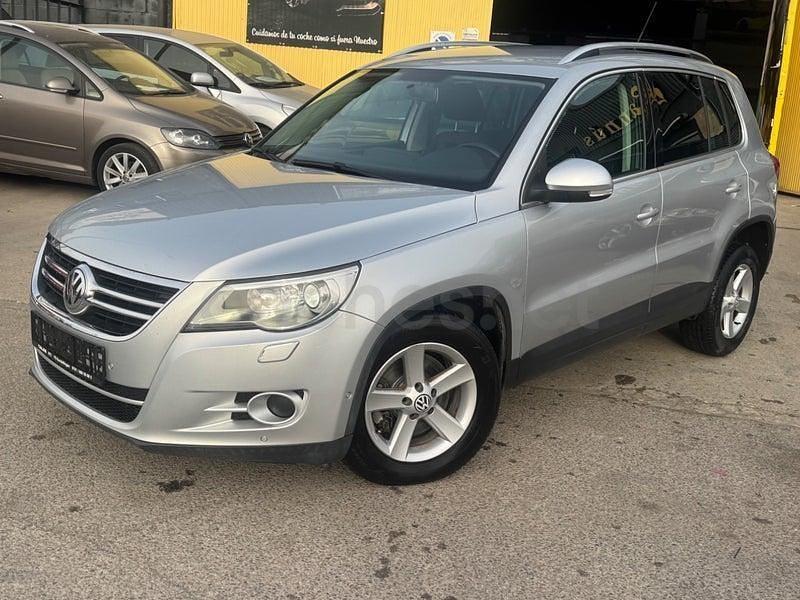 Usado VW Tiguan 140 CV (102 kW) 2009 Gris / plata SUV