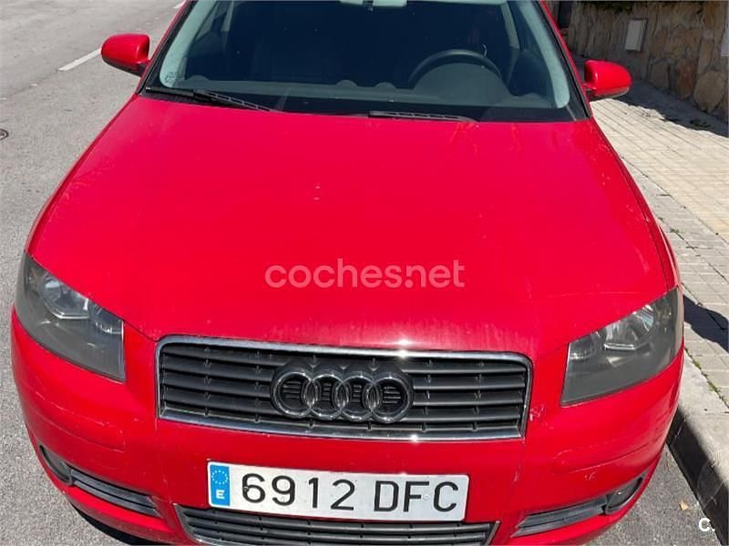 Usado Audi A3 Ambition 105 CV (77 kW) 2005 Rojo Utilitario