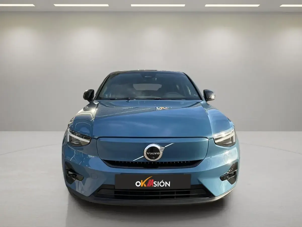 Usado Volvo C40 Ultimate 300 kW (408 CV) 2021 Azul SUV