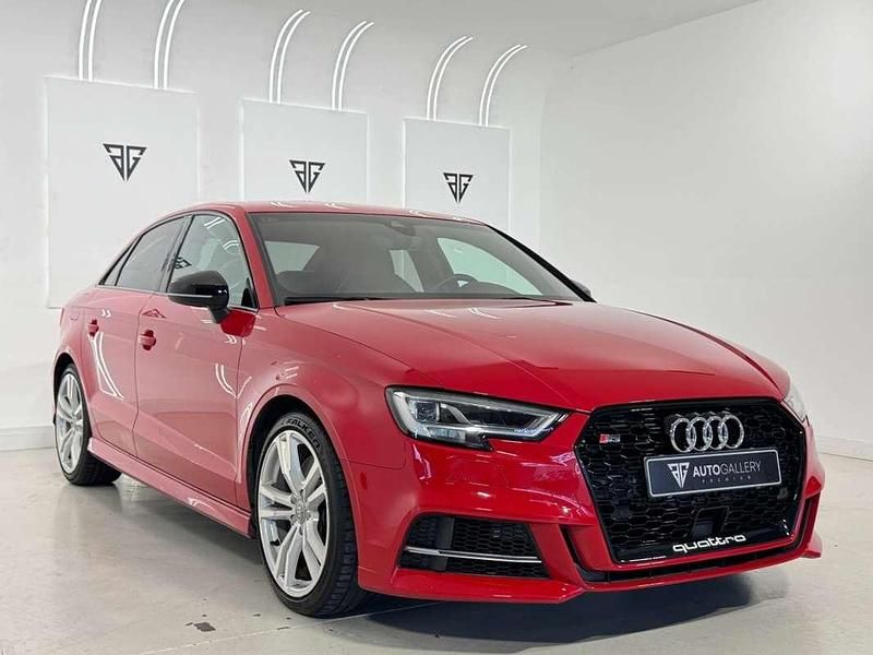 Usado Audi S3 Sportback 310 CV (228 kW) 2018 Rojo Utilitario