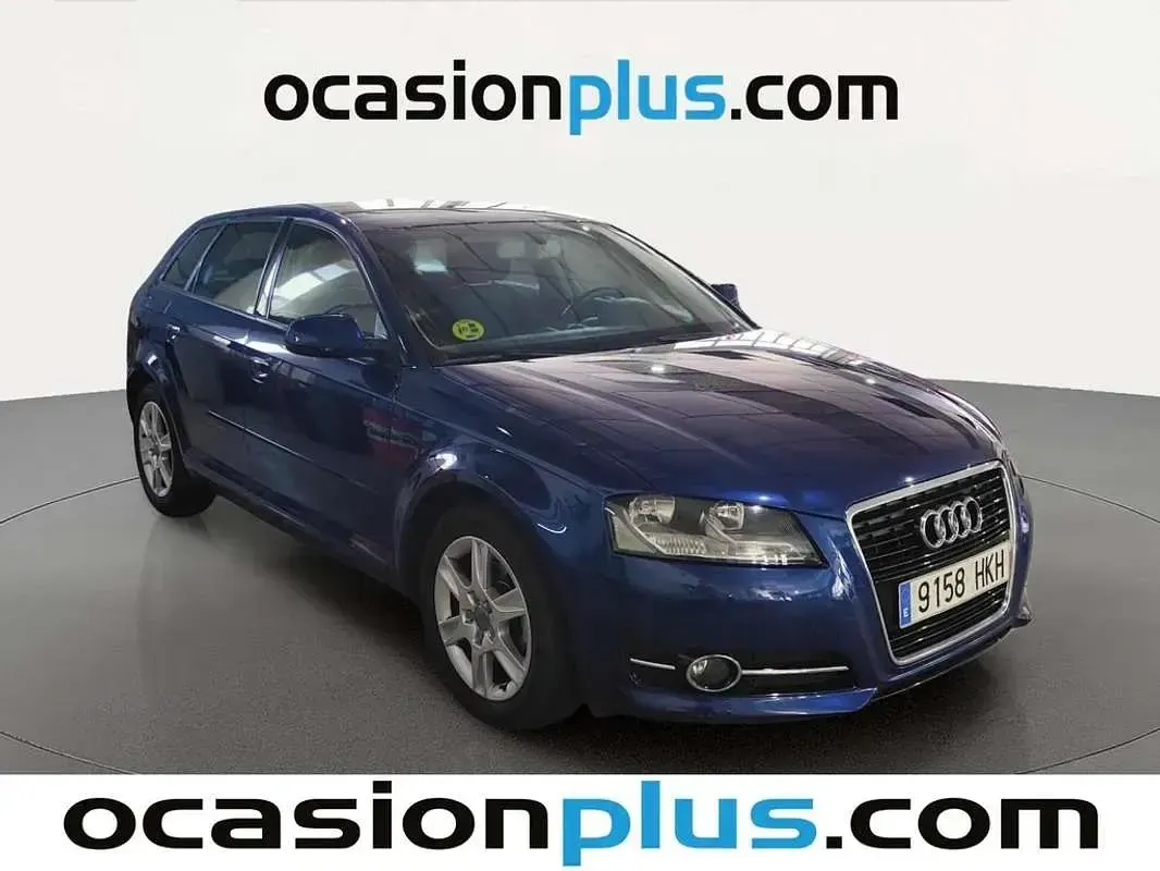 Usado Audi A3 Sportback Attraction 105 CV (77 kW) 2012 Azul Utilitario