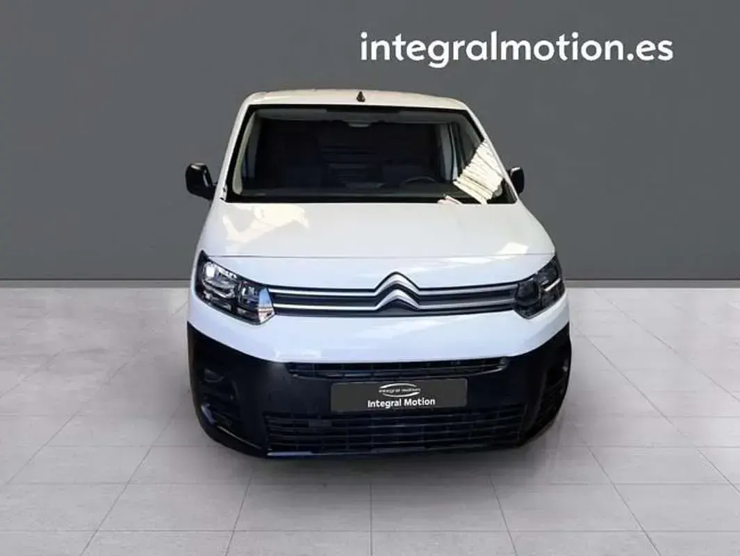 Usado Citroën Berlingo 102 CV (75 kW) 2021 Blanco Monovolumen