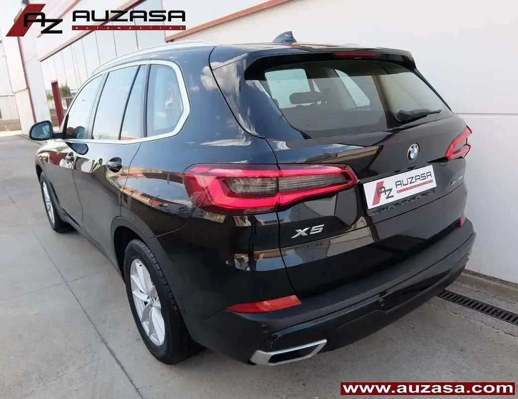 Używany BMW X5 Comfort Edition 286 KM (210 kW) 2021 Czarny SUV