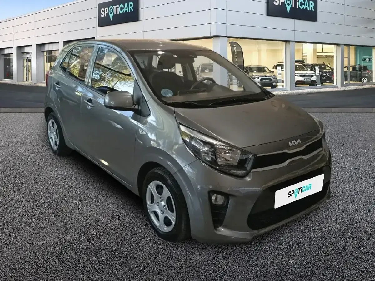Usado Kia Picanto 67 CV (49 kW) 2024 Gris Utilitario