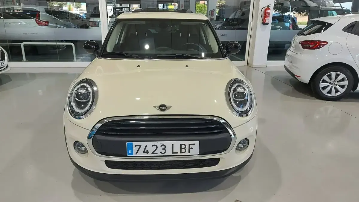 Usado Mini ONE 102 CV (75 kW) 2019 Blanco Utilitario