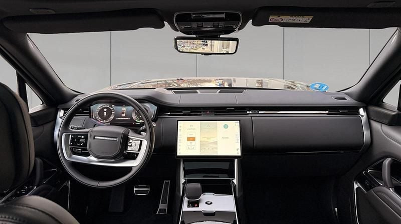 Käytetty Land Rover Range Rover HSE 551 HP (405 kW) 2025 Musta Katumaasturi
