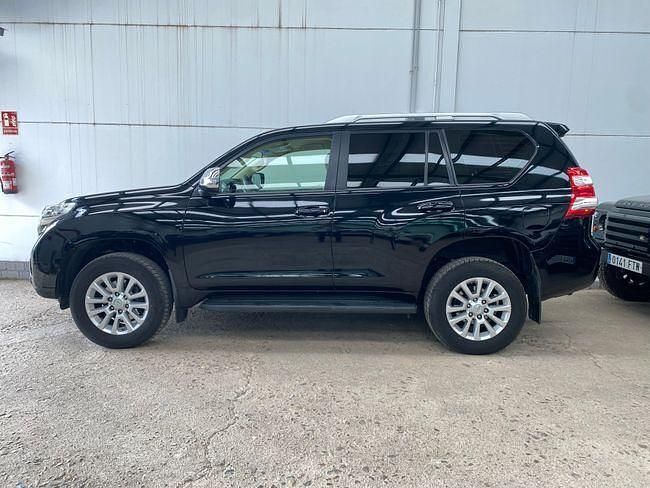 Usado Toyota Land Cruiser 177 CV (130 kW) 2017 Negro SUV