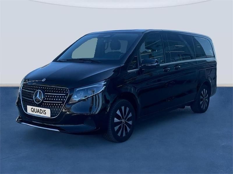 Usado Mercedes V220 Avantgarde 163 CV (119 kW) 2025 Negro obsidiana Monovolumen