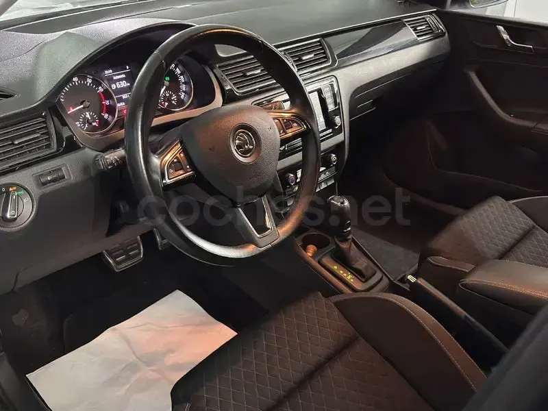 Usado Skoda Rapid Ambition 125 CV (91 kW) 2017 Blanco Utilitario