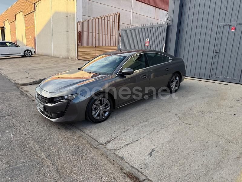 Usado Peugeot 508 Active 130 CV (95 kW) 2021 Gris / plata Berlina