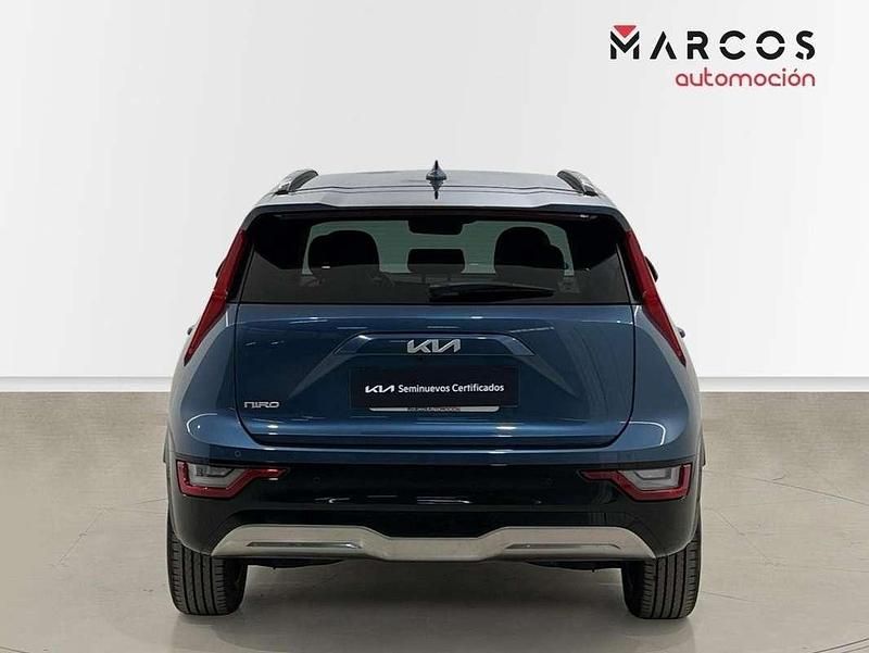 Usado Kia e-Niro 150 kW (204 CV) 2022 Azul SUV