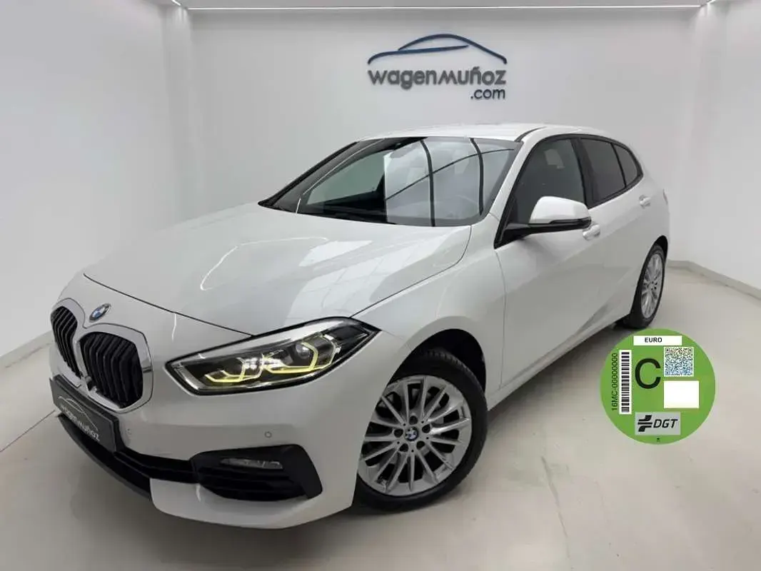 Usado BMW 118 136 CV (100 kW) 2021 Blanco Utilitario