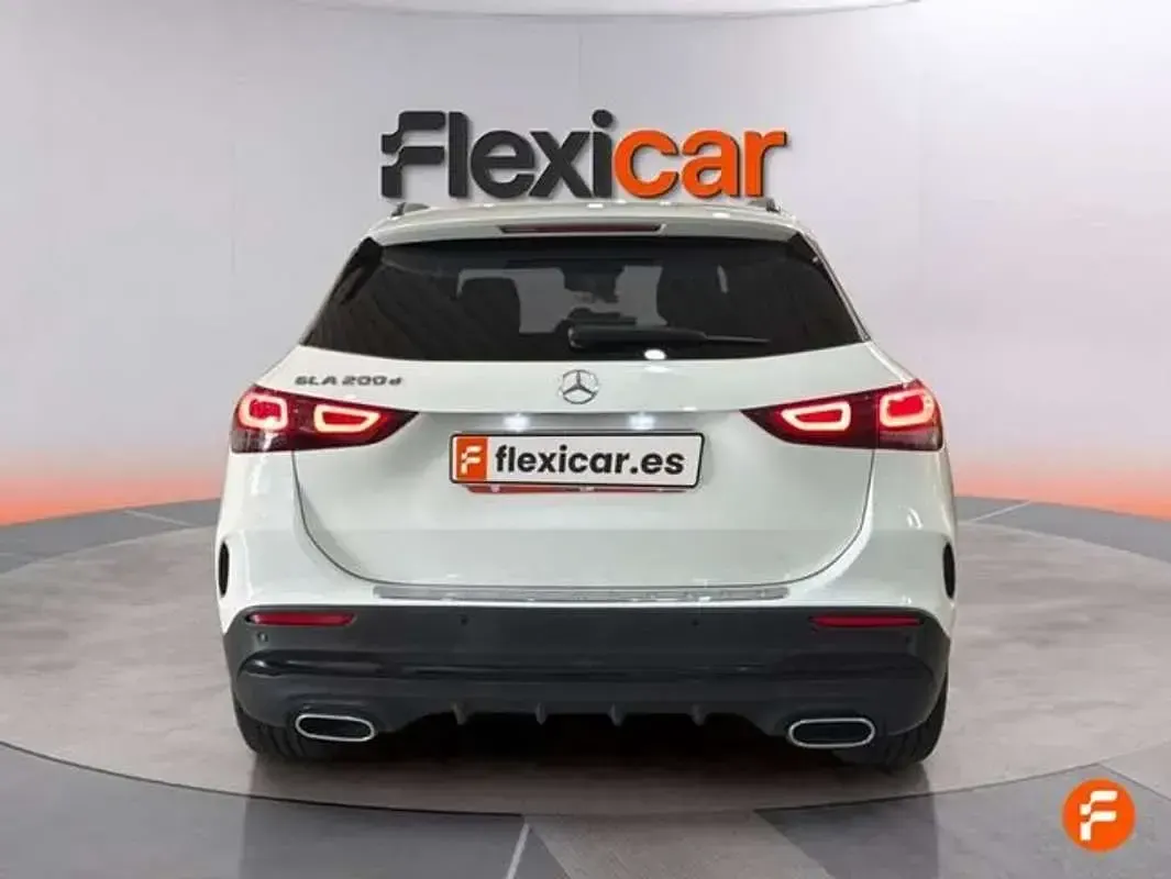 Usado Mercedes GLA200 150 CV (110 kW) 2020 Blanco SUV