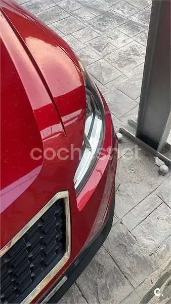 Usado Seat Arona Style 95 CV (69 kW) 2021 Rojo SUV