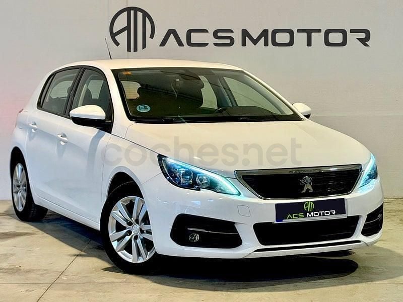Usado Peugeot 308 Active 130 CV (95 kW) 2021 Blanco Berlina
