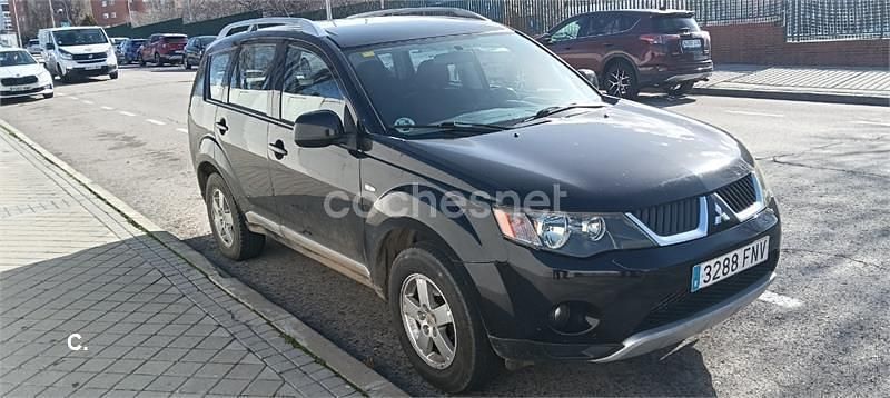 Usado Mitsubishi Outlander Intense 140 CV (102 kW) 2007 Negro SUV