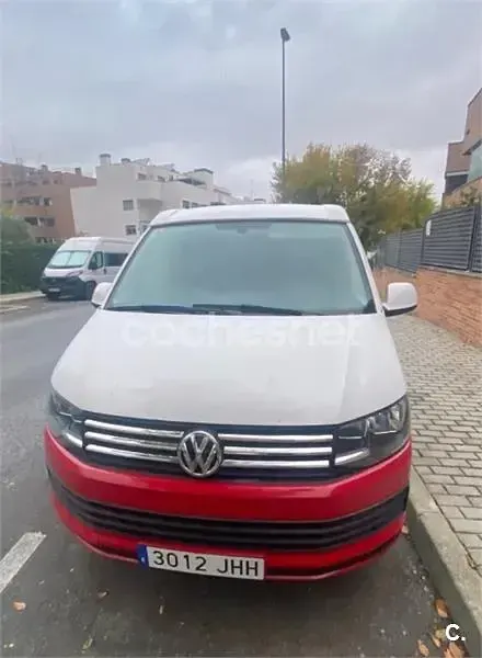 Usado VW T5 Pro 114 CV (83 kW) 2015 Rojo Van