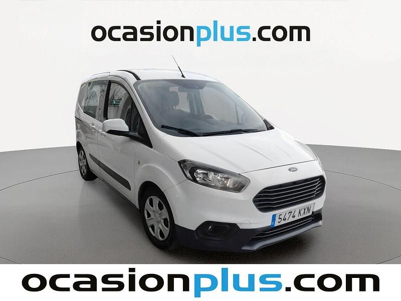 Usado Ford Transit Trend 102 CV (75 kW) 2019 Blanco Familiar