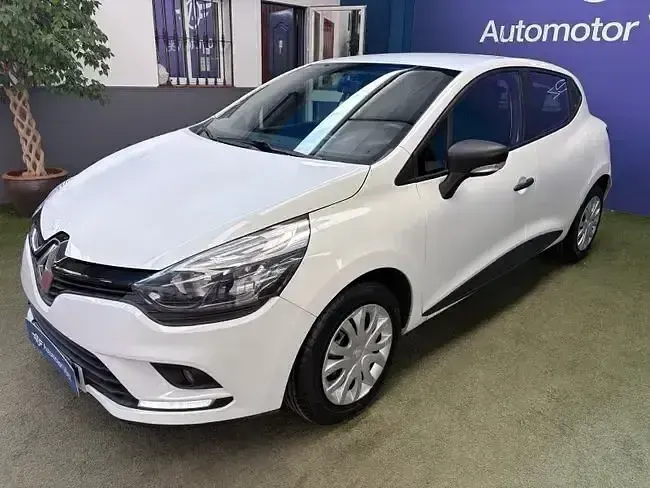 Usado Renault Clio Business 75 CV (55 kW) 2019 Blanco