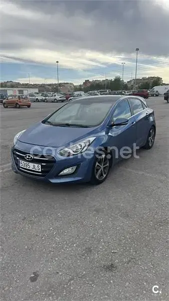 Usado Hyundai i30 100 CV (73 kW) 2016 Azul Berlina