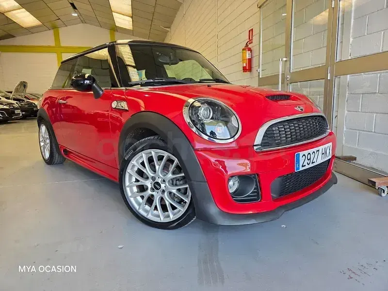 Usado Mini John Cooper Works 211 CV (155 kW) 2012 Rojo Utilitario