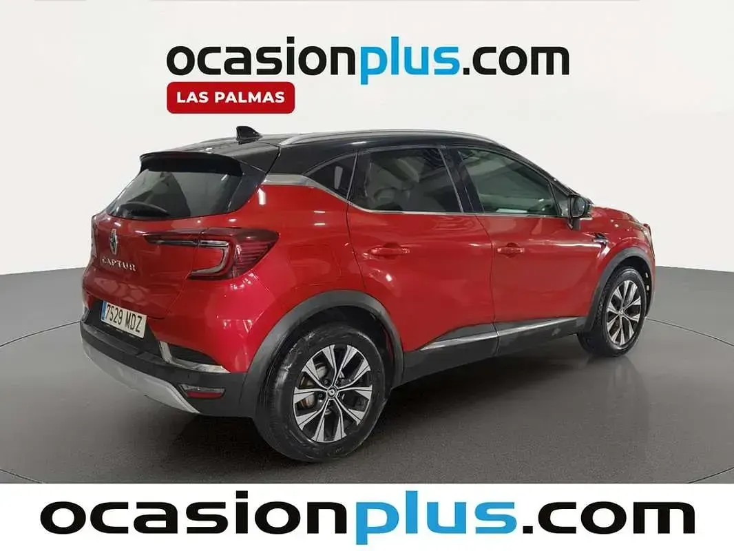 Usado Renault Captur Techno 91 CV (66 kW) 2023 Rojo SUV