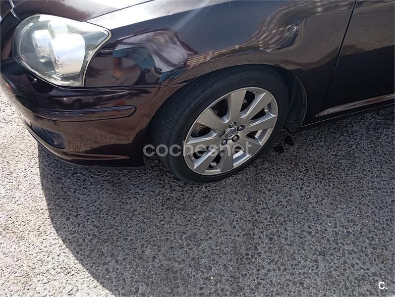 Granate Usado 2008 Toyota Avensis Sol Berlina | 4100 € (Precio justo) - Imagen 1/4
