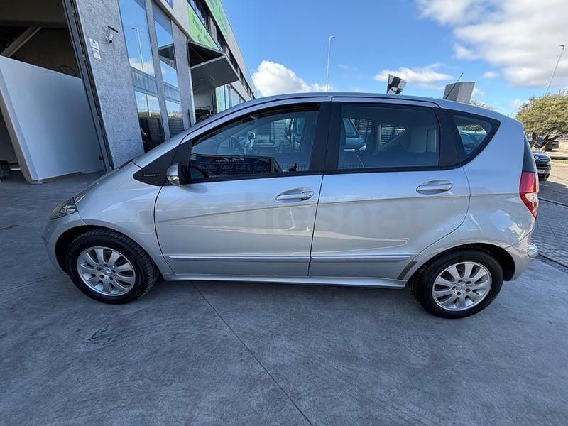 Usado Mercedes A170 Elegance 116 CV (85 kW) 2006 Gris / plata Monovolumen