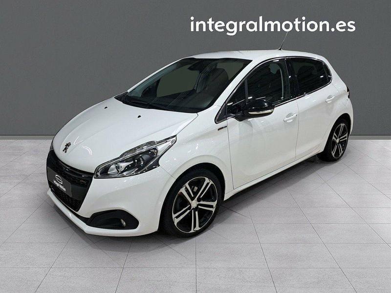 Usado Peugeot 208 GT-line 110 CV (80 kW) 2018 Blanco Utilitario