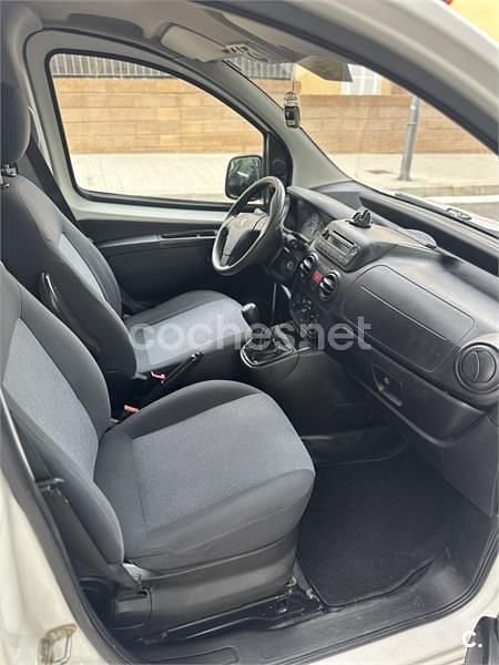 Blanco Usado 2015 Peugeot Bipper Access Van | 6100 € (Precio justo) - Imagen 1/4