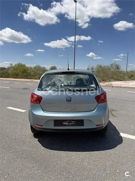 Usado Seat Ibiza Style 85 CV (62 kW) 2008 Azul Berlina
