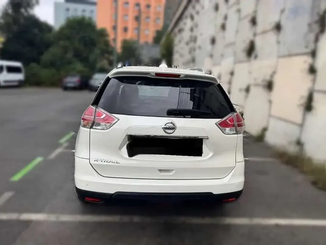 Usado Nissan X-Trail Tekna 131 CV (96 kW) 2014 Blanco SUV