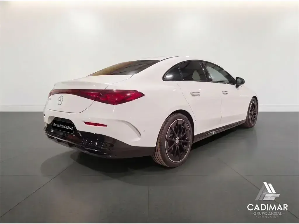 Nuevo Mercedes CLA180 136 CV (100 kW) 2026 Gris Berlina