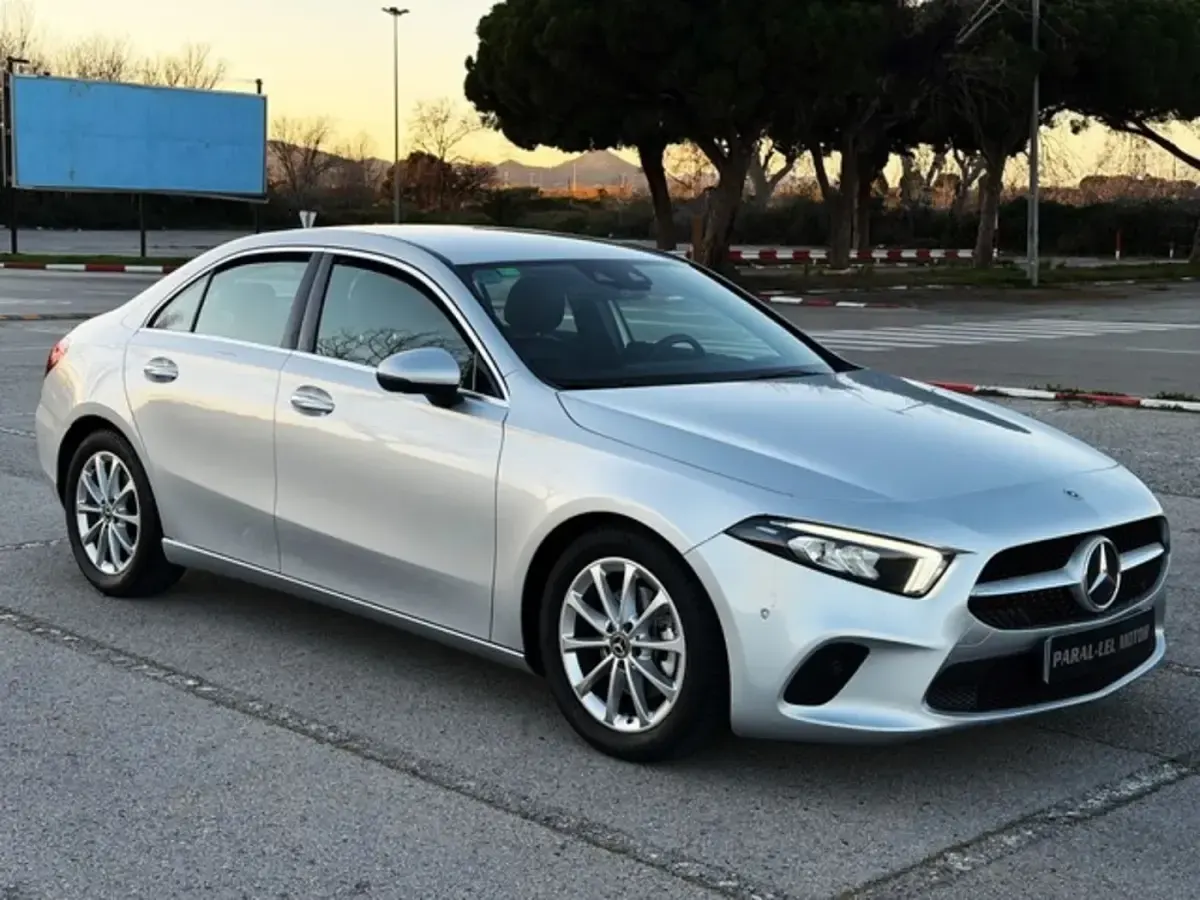 Usado Mercedes A200 163 CV (119 kW) 2019 Berlina