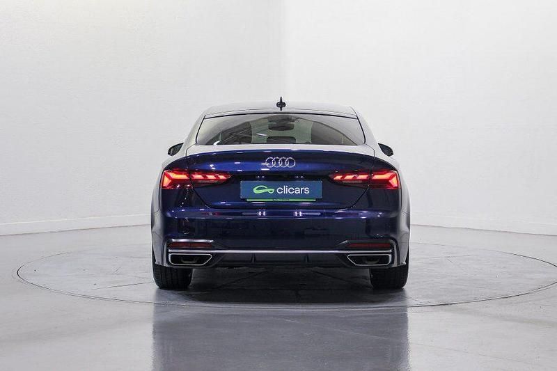 Usado Audi A5 Sportback Advanced 150 CV (110 kW) 2022 Blanco Utilitario