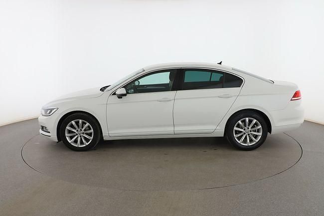 Usado VW Passat Advance 151 CV (111 kW) 2016 Blanco Berlina