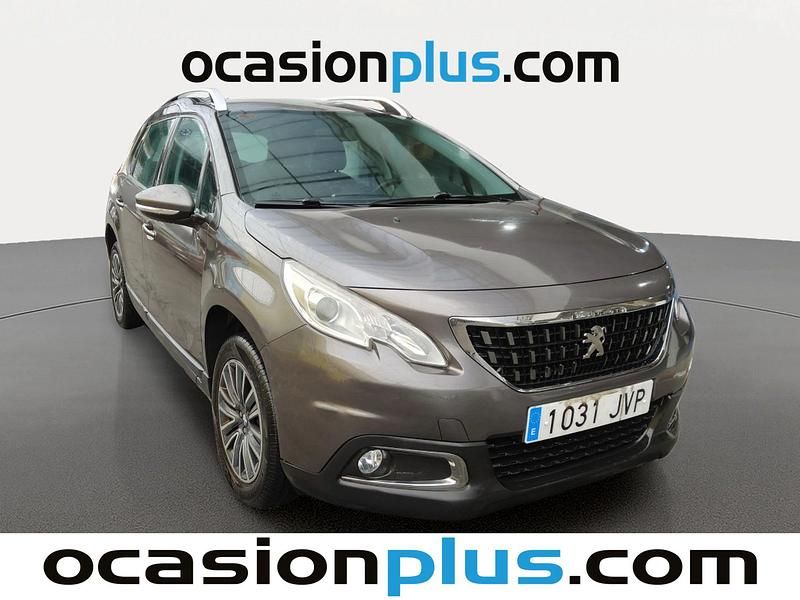 Usado Peugeot 2008 Active 100 CV (73 kW) 2016 Gris plata SUV