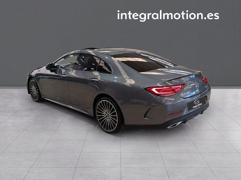 Usado Mercedes CLS300 265 CV (194 kW) 2023 Gris Berlina
