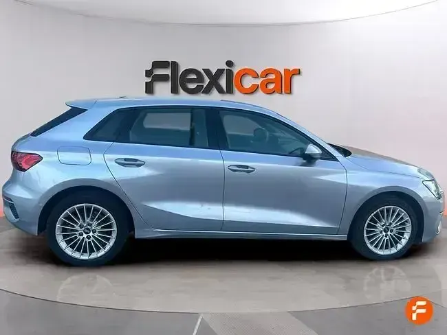 Usado Audi A3 116 CV (85 kW) 2021 Gris Berlina