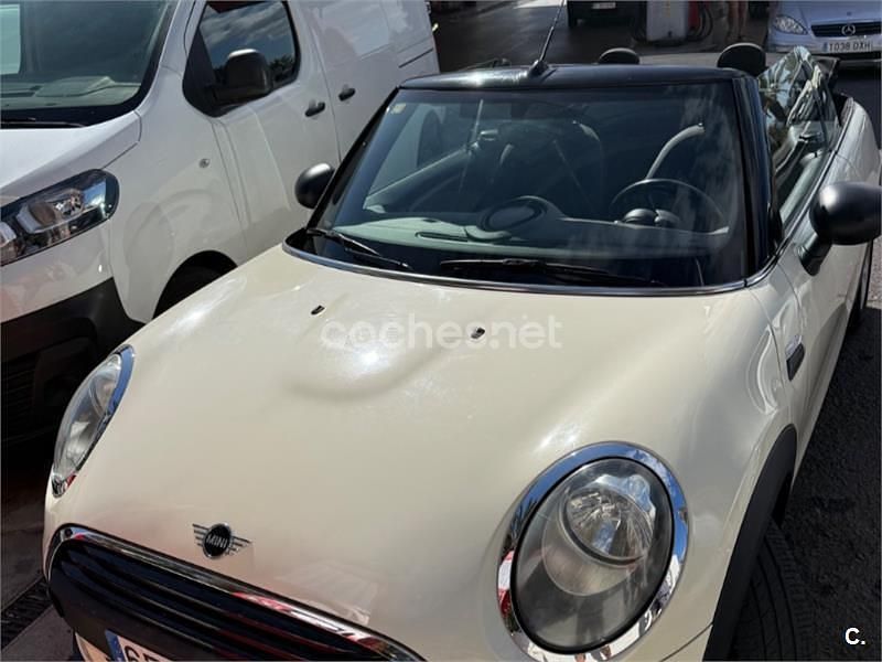 Usado Mini One Cabriolet 98 CV (72 kW) 2016 Beige Descapotable