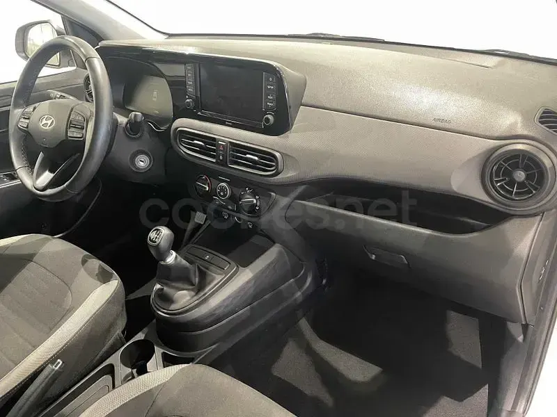 Usado Hyundai i10 63 CV (46 kW) 2025 Blanco Utilitario