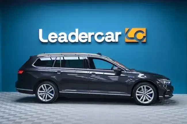 Usado VW Passat GTE 218 CV (160 kW) 2021 Gris Familiar