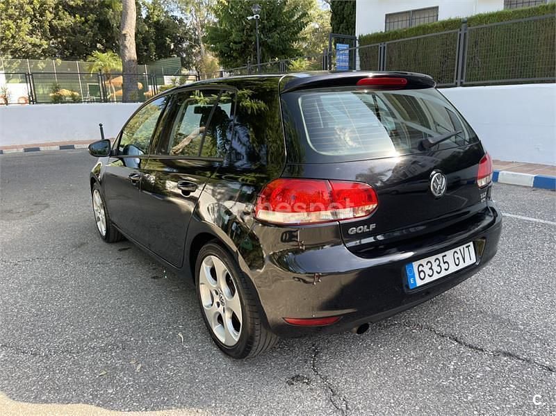 Usado VW Golf VI Advance 105 CV (77 kW) 2010 Negro Utilitario