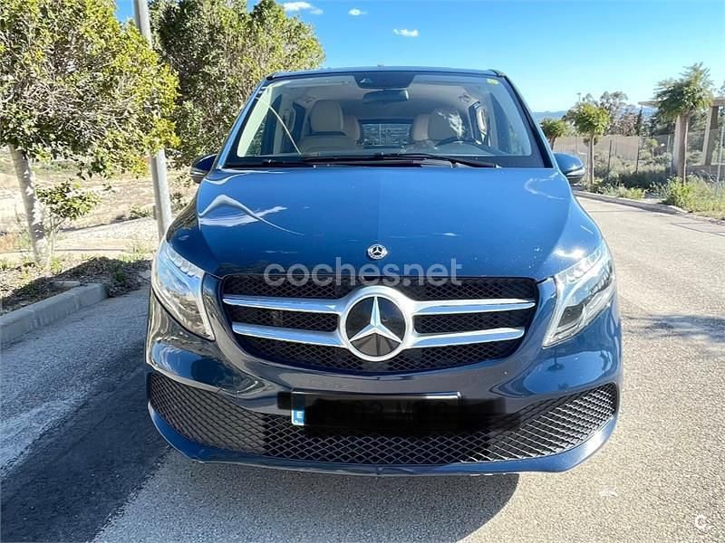 Käytetty Mercedes V220 163 HP (119 kW) 2020 Sininen Tila-auto