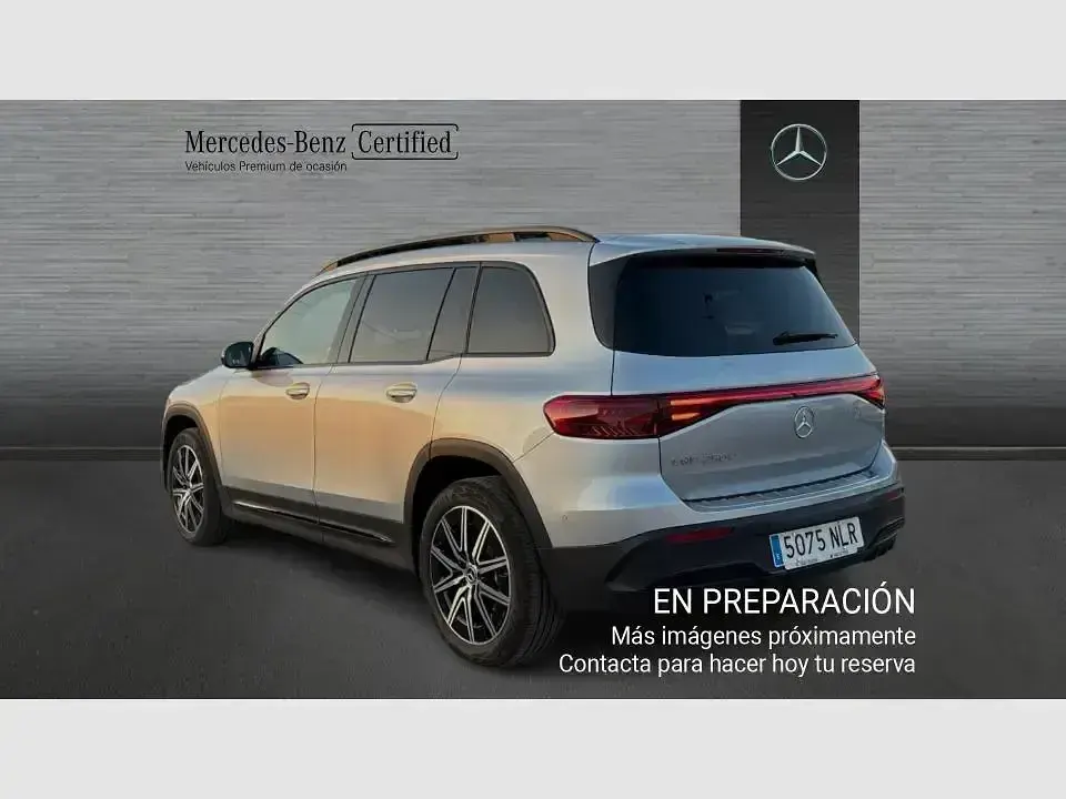 Usado Mercedes EQB250+ AMG 139 kW (190 CV) 2026 Gris