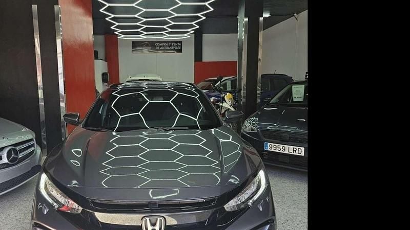 Usado Honda Civic Sport Plus 182 CV (133 kW) 2021 Gris Utilitario