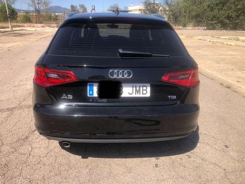 Usado Audi A3 Sportback Sport 110 CV (80 kW) 2016 Negro Utilitario