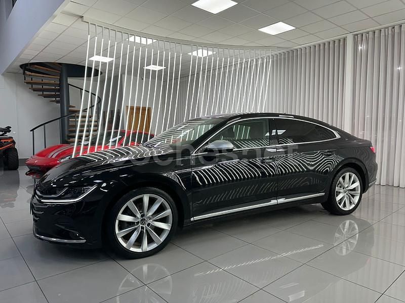 Usado VW Arteon Elegance 150 CV (110 kW) 2023 Negro Berlina